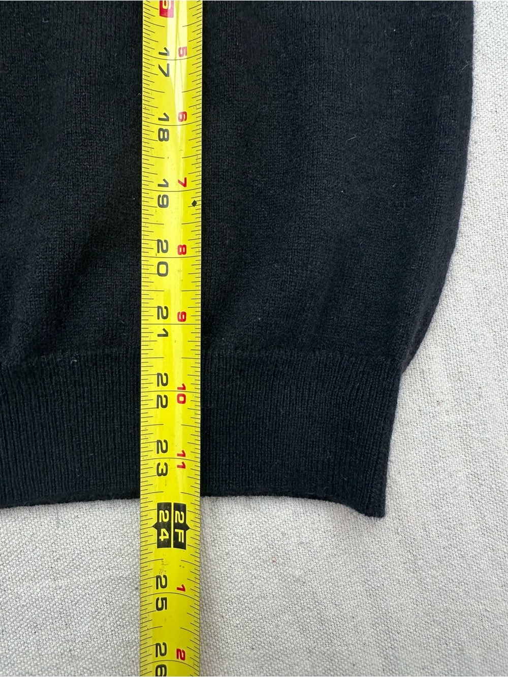 Celeste 100% Cashmere Black Turtleneck Sweater Medium Classic Quiet Luxury M - Picture 4 of 7